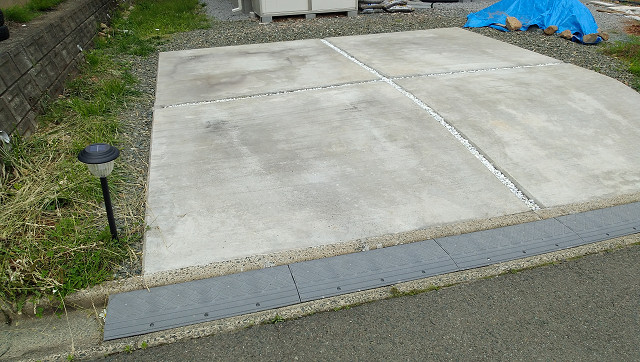 コンクリート駐車スペース工事